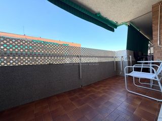 Pis a Lloreda. Piso en venta en badalona