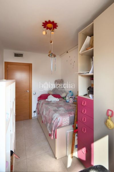 Foto 1ae27502-83c2-4485-a7da-22974a6ea665. Pis amb calefacció a Lloreda Badalona