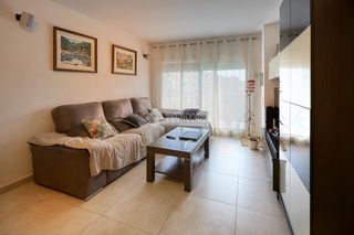 Etagenwohnung in Lloreda. Piso en venta en badalona