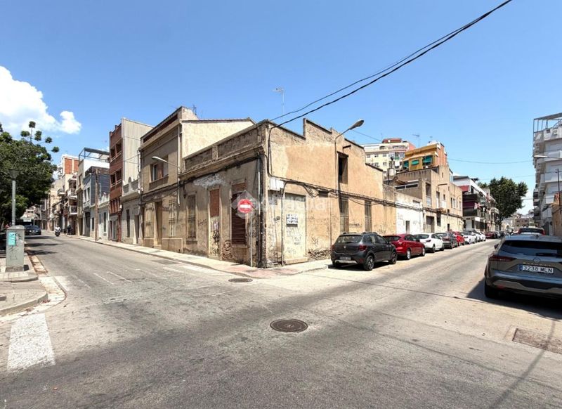 Foto a83a94b8-4c2c-4ce7-b9bc-3eb24df3a42c. Casa a Progrés - Pep Ventura Badalona