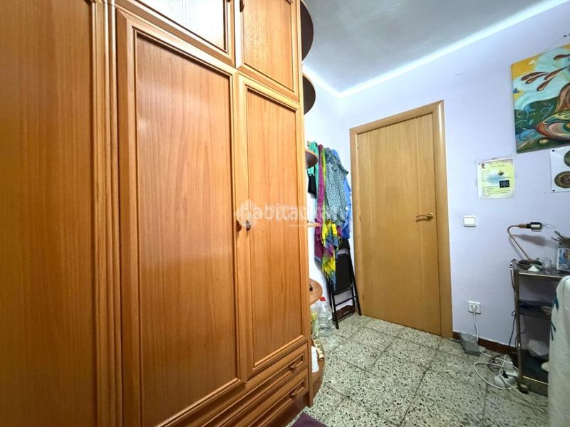 Foto a8ab7ddd-9ee1-40a2-9307-00b4a71aa25a. Pis a Sant Crist Badalona