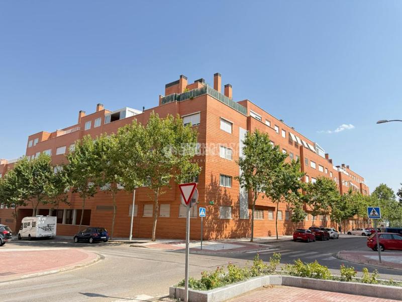 Foto 8ca815c9-bcf1-4002-a9cd-04ff91e4f5a1. Appartement avec parking piscine dans Norte Alcobendas