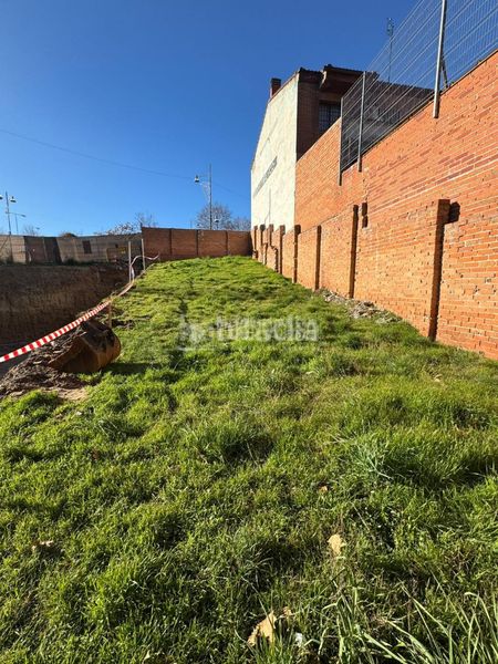 Foto f38f00b8-0dac-422b-a7a9-1348fe200c29. Terreny residencial a Ensanche Alcobendas
