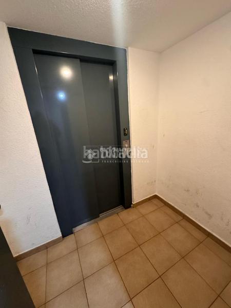 Foto d560b549-2dfa-450e-8144-0cefb379b8ea. Location parking voiture dans Norte Alcobendas