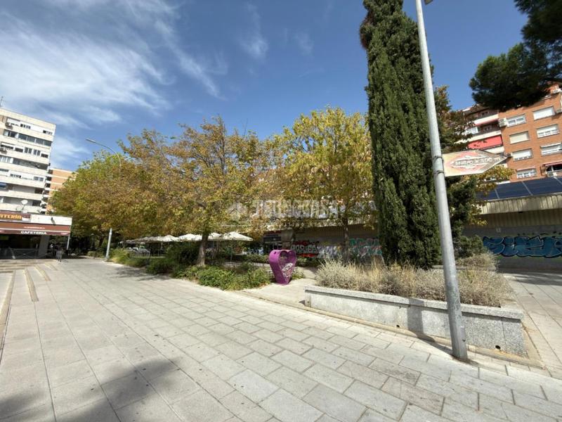 Foto 10fca494-63bf-4059-bee7-589bd6609a31. Local comercial  en venta en Parque Ondarreta-Urtinsa Alcorcón
