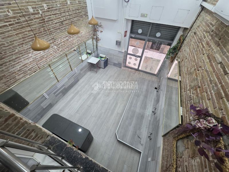 Foto d7e3fffa-7833-4393-aace-1b987c8d23bf. Local comercial a Raval Barcelona