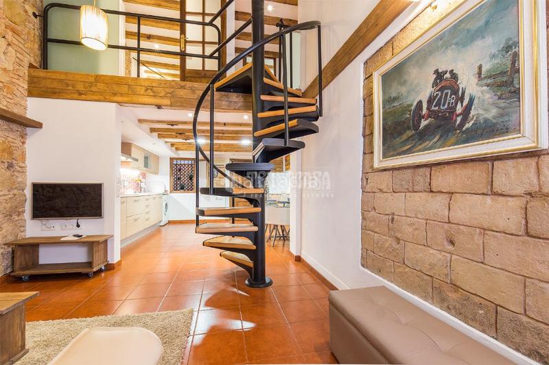 Foto dec418e9-d139-4c86-8c41-1c06f4fefd6a. Piso  en venta en Raval Barcelona