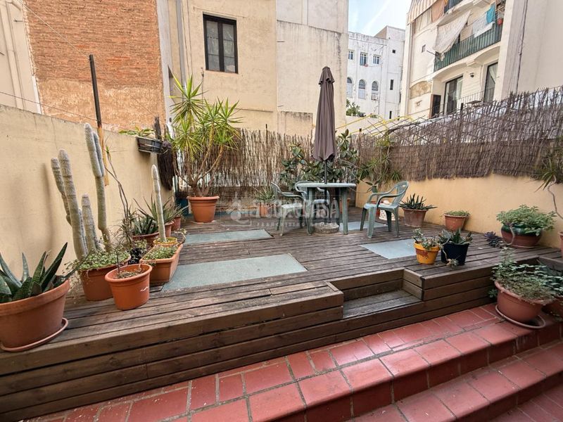 Foto 9ece5fb4-d8e0-46a4-8436-713915808d7b. Pis a Raval Barcelona