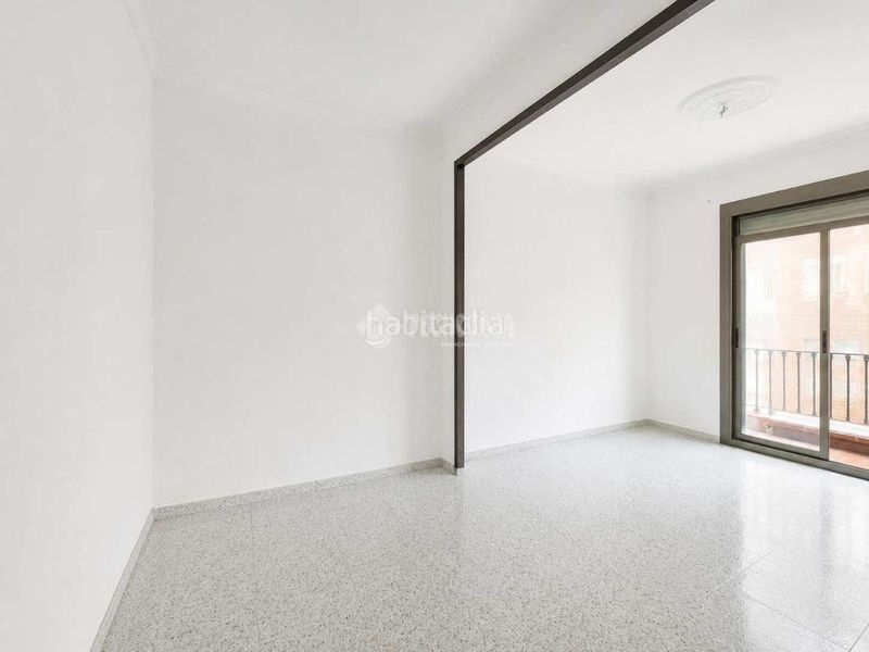 Foto 7618280f-4776-4053-8163-c0501bd26bde. Pis a Raval Barcelona