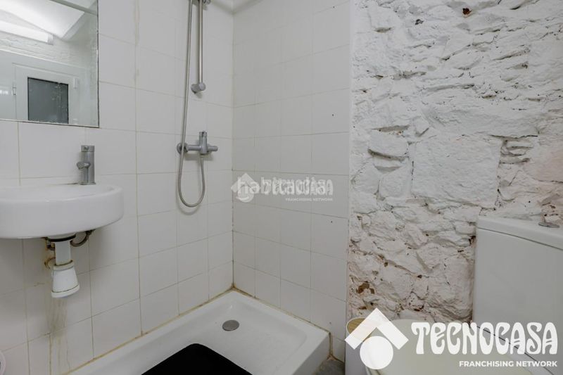 Foto 02ac4845-7132-4c1f-a135-86e5fefdb5a5. Pis a Raval Barcelona