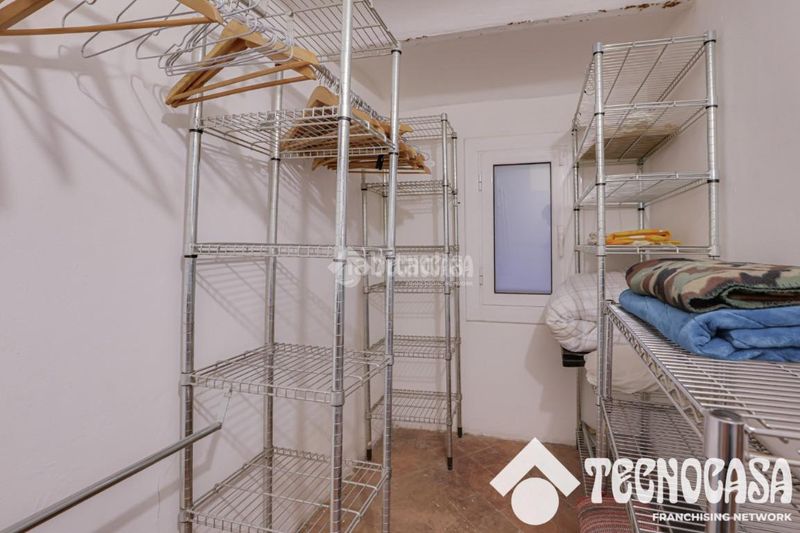 Foto 8e0ba3c7-4e1d-46e7-a801-7df662549beb. Pis a Raval Barcelona