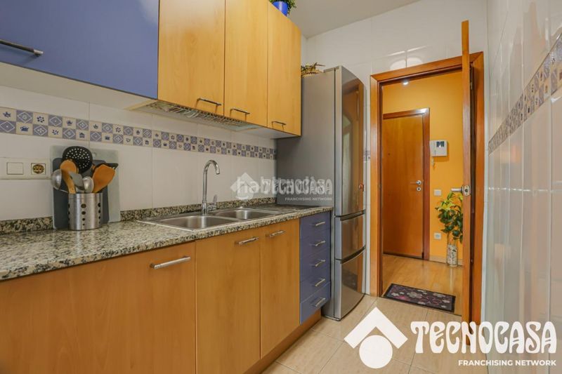 Foto 7d1d65e3-4d9f-4ea2-80c6-78a658599bd4. Pis amb calefacció aparcament a Raval Barcelona