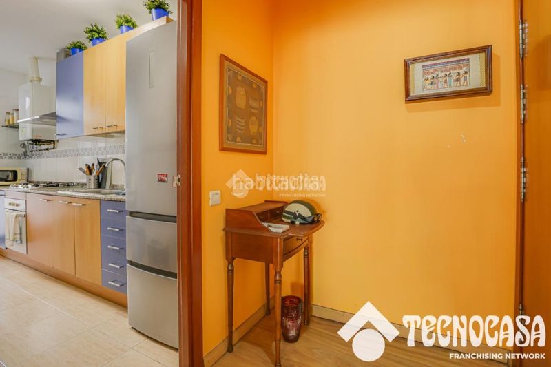 Foto a057d581-1c3e-424d-8686-d54b8add075f. Pis amb calefacció aparcament a Raval Barcelona