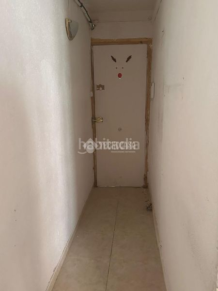 Foto d05f7ba9-6d9b-4c7e-987c-02ce8bbda9f2. Pis a Raval Barcelona