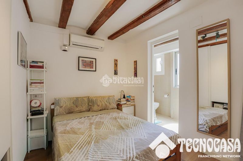 Foto d0d3b2e5-0c1b-4363-9d0e-8d5ab6188486. Pis a Raval Barcelona