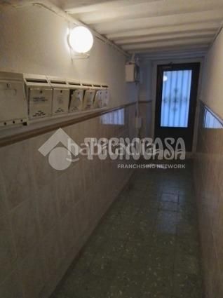 Foto 36ac40d0-b57a-4808-a79a-2be68e25478b. Pis a Raval Barcelona