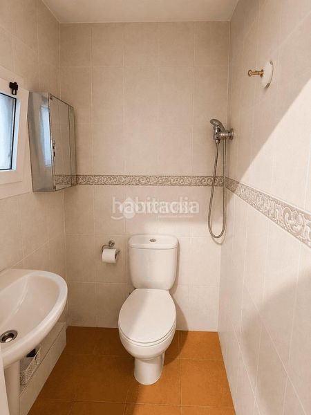 Foto 7304887e-96b9-4d85-ac81-e84c6fd3c94c. Pis a Raval Barcelona