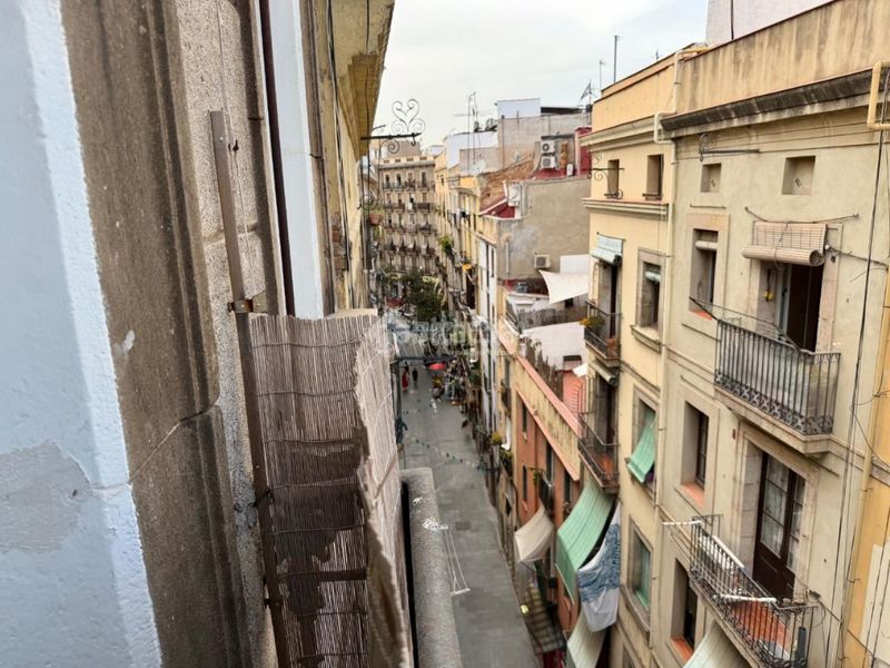 Foto a8dfda53-d761-4181-b2f7-2e374119d8b0. Pis a Raval Barcelona