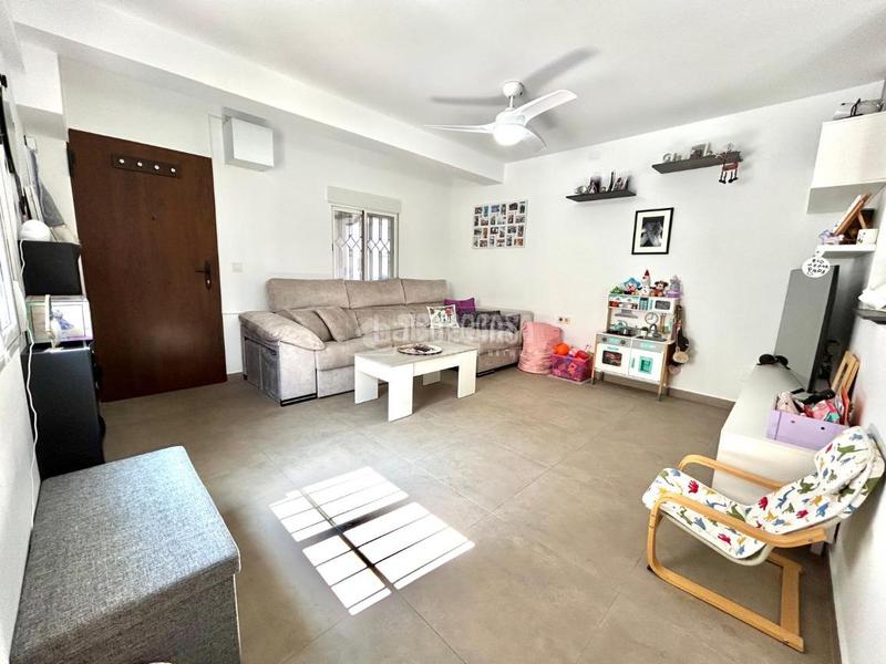 Foto a0e183db-215a-40b7-b307-f7474b4b265a. Piso  en venta en arroyo de la miel en Torremuelle Benalmádena