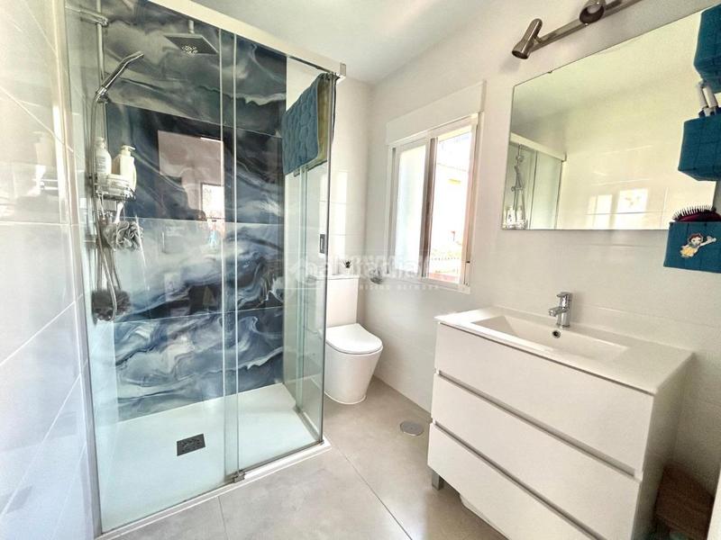 Foto e3962bbf-cddf-47a3-a9a2-52521eb5e720. Piso  en venta en arroyo de la miel en Torremuelle Benalmádena
