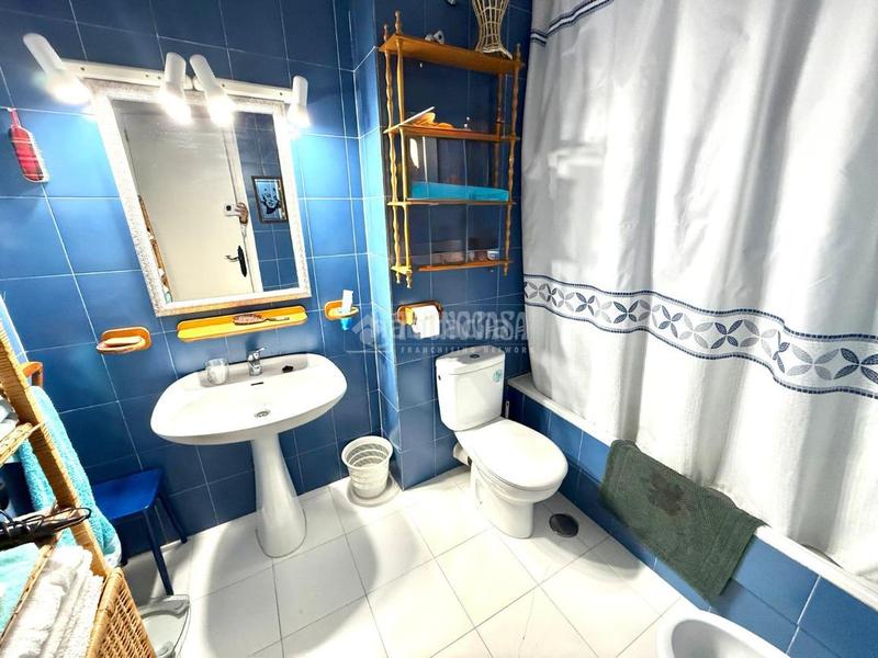 Foto aee42275-3953-448d-bf84-b126c4bd9113. Casa bifamiliare con piscina in Arroyo de la Miel Benalmádena