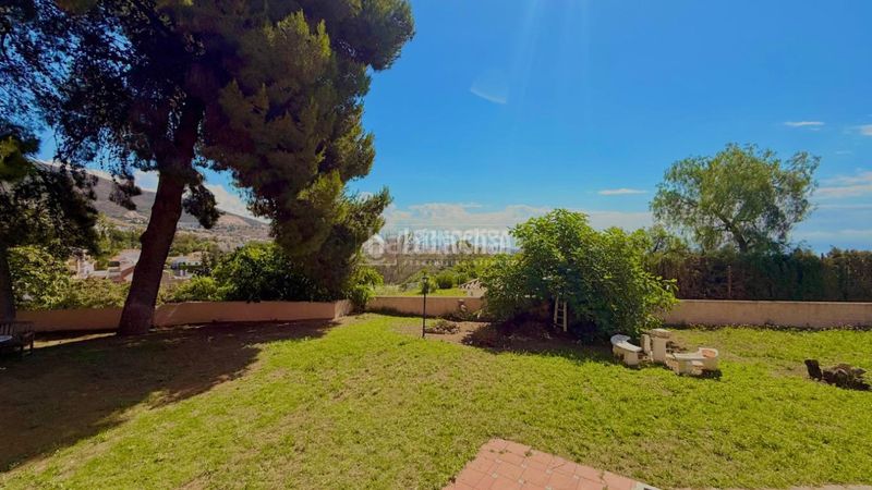 Foto 1b6a50a7-362c-4912-95da-c25b4914c9f0. Casa amb piscina a Casablanca - La Viñuela Benalmádena