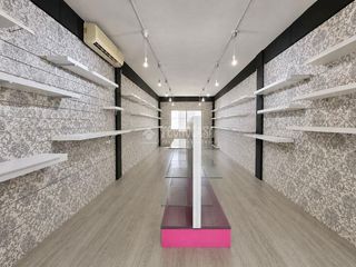 Local Comercial a Av. Antonio Machado