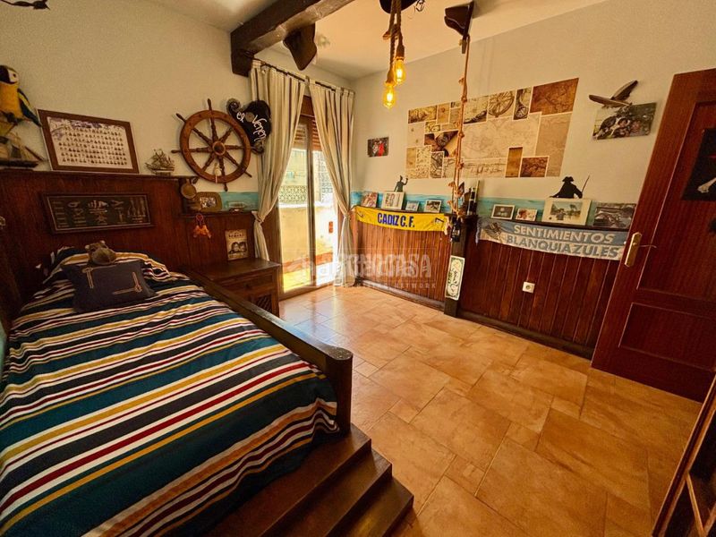 Foto a842e64f-8c15-48de-aa1c-beffd278cd9d. Casa aparellada amb calefacció aparcament a Centro Benalmádena