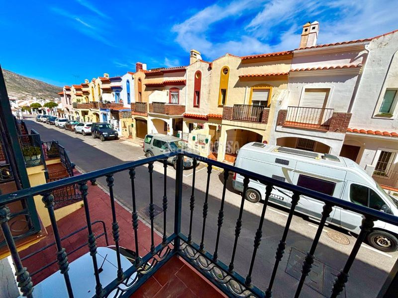 Foto dc8213cd-4d1b-415c-b8d6-3f91594898ff. Casa aparellada amb calefacció aparcament a Centro Benalmádena