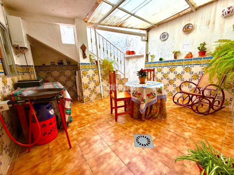 Foto 01dda7a2-2691-4007-9aeb-8d6151e193a0. Casa aparellada a Centro Benalmádena