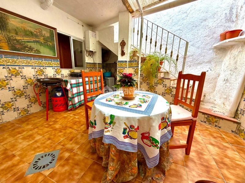 Foto 2bd8da49-267b-480a-8d1b-25b5ff47f463. Casa aparellada a Centro Benalmádena