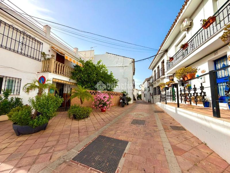 Foto 62c895af-9000-4a18-8723-4c802813044c. Casa aparellada a Centro Benalmádena