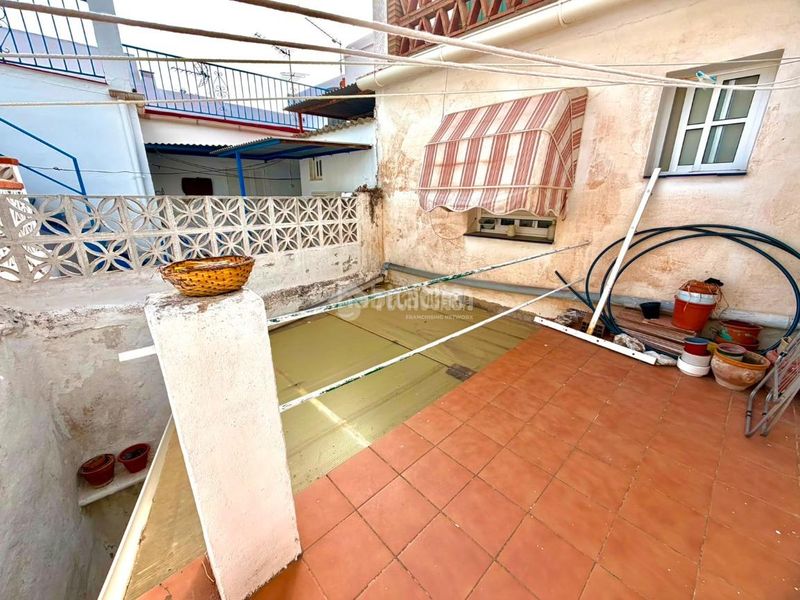 Foto c48f785e-89a0-4a1c-b57a-059cf85ef5dc. Casa aparellada a Centro Benalmádena