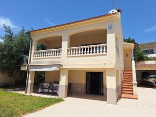 Chalet  Calle migjorn. 2 viviendas en una  mas mel calafell  vistas al mar y a la monta