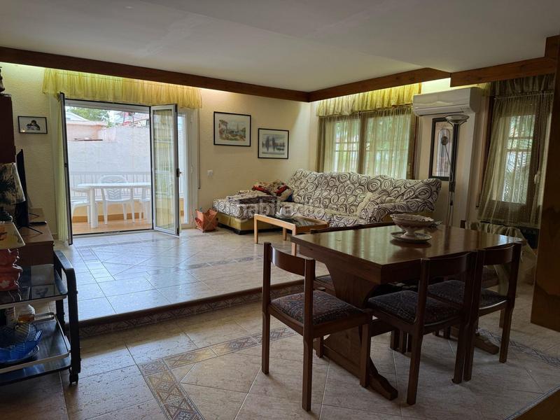 Foto 8aeeb323-9e34-4ae4-a575-4ca67fd5a8b9. Rez-de-chaussée avec chauffage parking dans Segur Platja Segur de Calafell