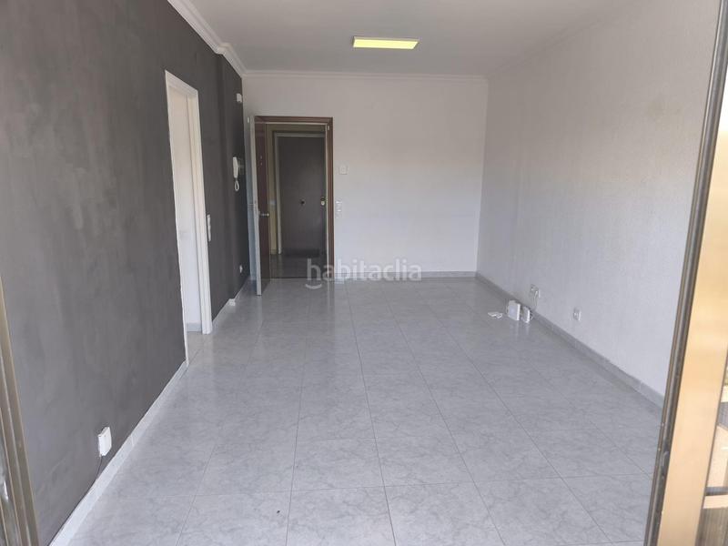 Foto bd99ed50-5933-4a18-b45f-6fea922656f4. Alquiler piso leer todo el anuncio en Calafell poble Calafell
