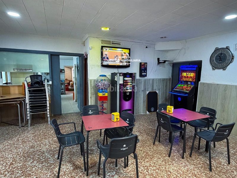 Foto 6e9acf1e-2437-44e0-8eb0-a1aee89ee759. Local comercial a Cunit residencial Cunit