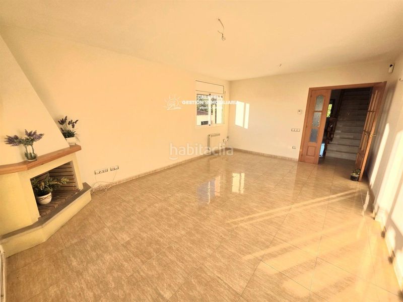 Foto 221d63c4-ccae-47cd-b44c-532a6de416d8. Casa pareada espectacular pareado en la pobla de montornés con vistas y amplios espacios en Pobla de Montornès (La)