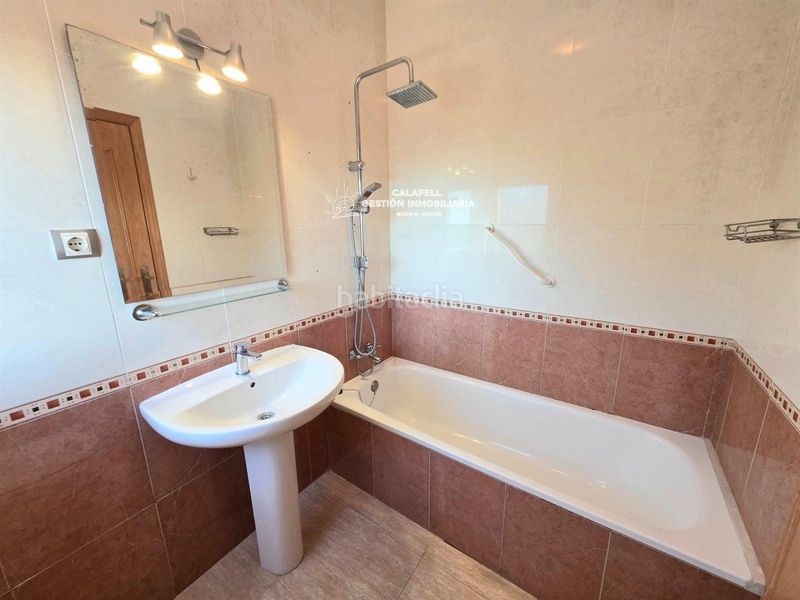 Foto f3e02e19-429a-4f39-b0b6-8696d6b49b00. Casa pareada espectacular pareado en la pobla de montornés con vistas y amplios espacios en Pobla de Montornès (La)