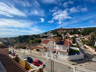 Casa adossada a Illes filipines 26. Casa pareada en segur de calafell
