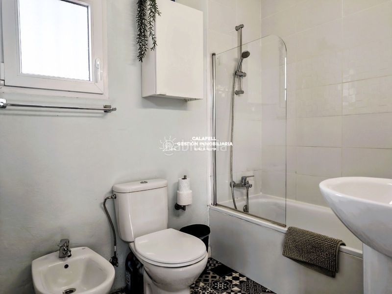 Foto fb7a70e7-fc3e-4997-93ad-60619cc154e6. Xalet amb calefacció aparcament piscina a Bellvei