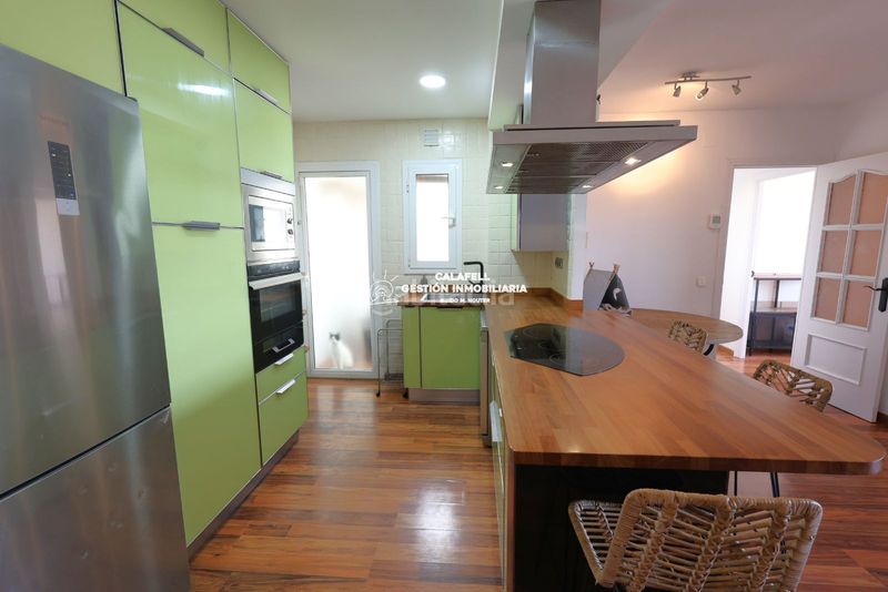 Foto c5afbc6b-f843-4dad-9491-5df637b70e67. Àtic amb calefacció aparcament piscina a El Tancat-Mas d´en Gual Vendrell (El)