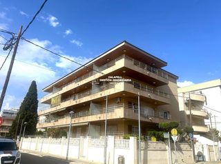 Pis a Josep maria juncadella 29. Piso en segunda línea de mar, segur de calafell