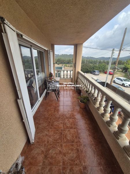 Foto 6a618e0b-af85-45a9-b6dc-3ca75ed3c166. Casa adossada a Calafell poble Calafell