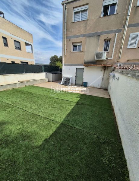 Foto afd146cf-9d29-4157-a8a1-c5945f98dad0. Casa adossada a Calafell poble Calafell