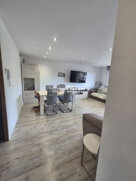 Foto e9b629f8-2a40-4115-b088-04d7954be19b. Casa adossada a Calafell poble Calafell