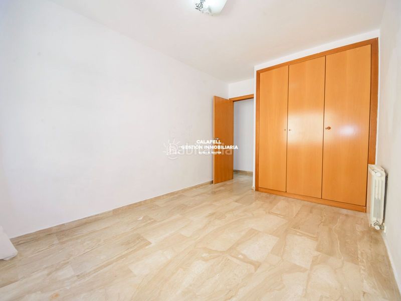 Foto f51f2c1a-98a0-497e-9bc6-a1ecd1f2b8c8. Pis a antonio artigas 1 a Calafell platja Calafell