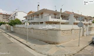 Maison jumelée  Vendrell. Adosada esquinera con jardin, a 250 m de la playa en cunit