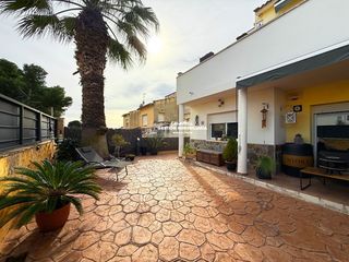 Chalet  Ferradura. Magnífica casa a cuatro vientos en segur de calafell centro