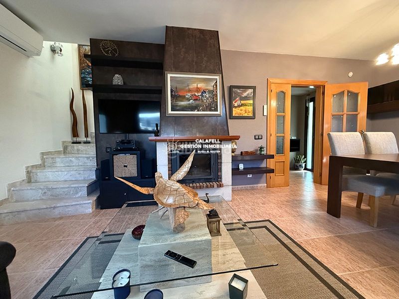 Foto b244c4ef-cc3b-4d62-9c27-308190b78458. Chalet magnífica casa a cuatro vientos centro en Segur de Calafell